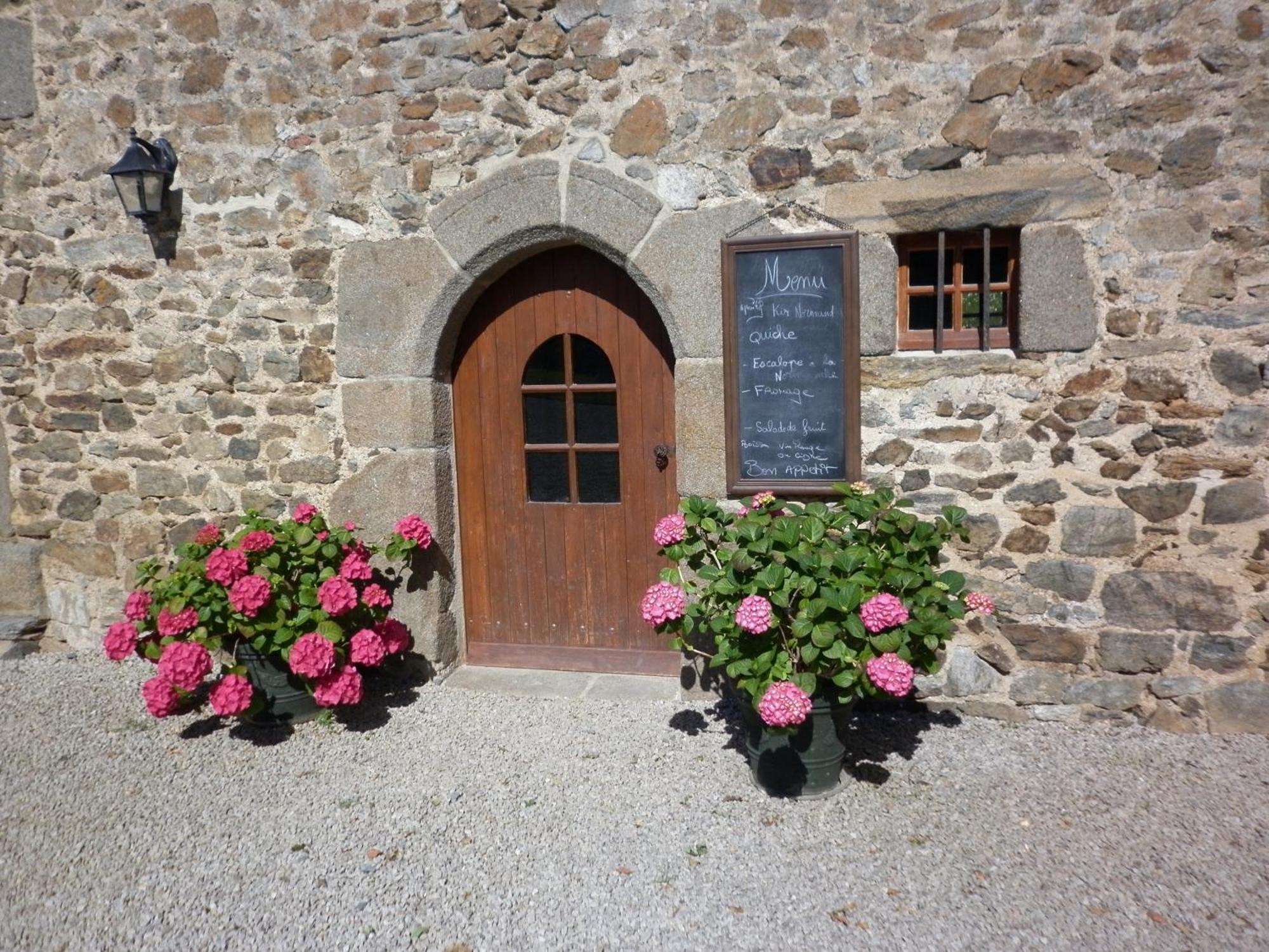 Manoir De La Foulerie Bed and Breakfast Ancteville Εξωτερικό φωτογραφία