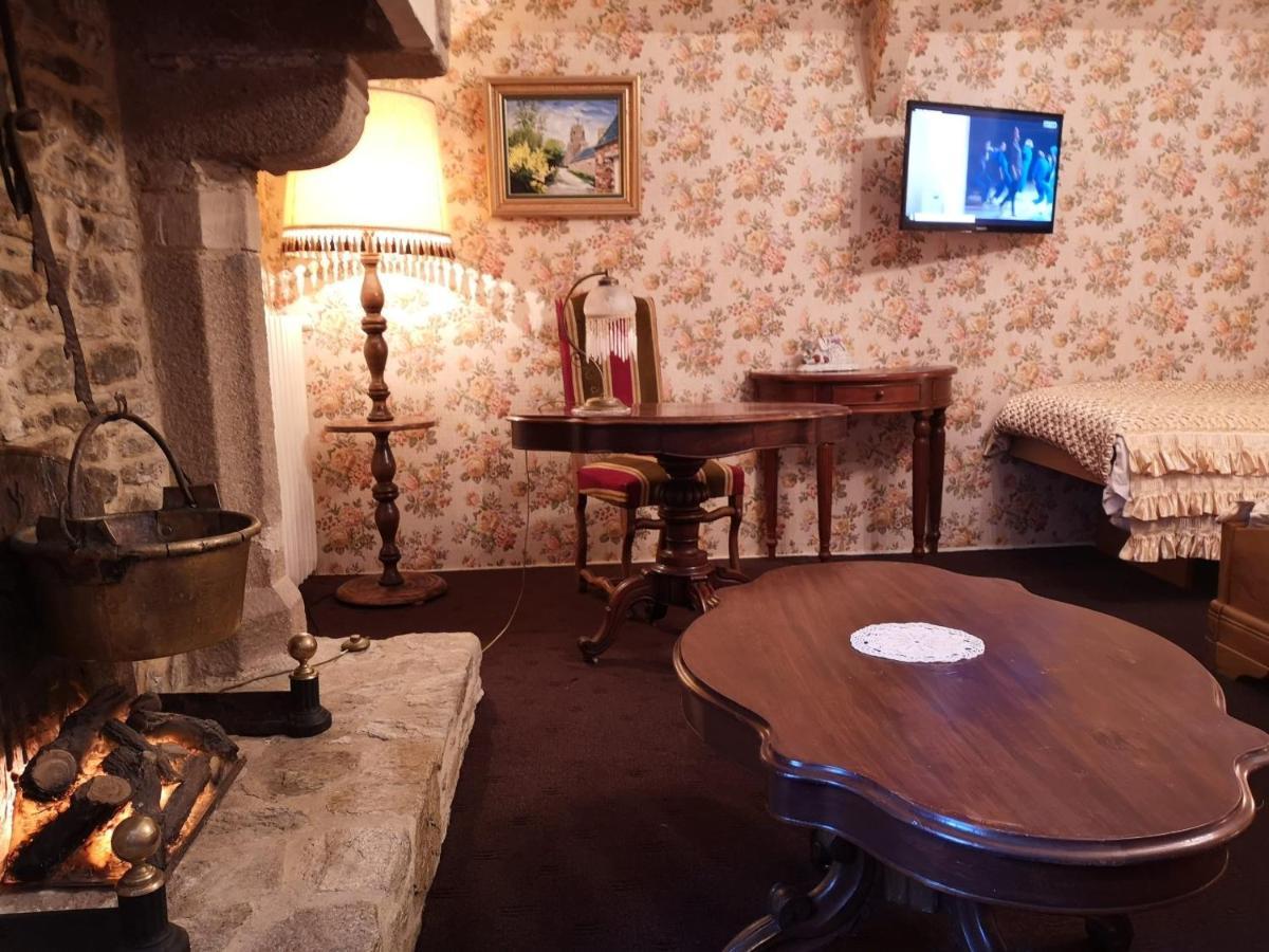 Manoir De La Foulerie Bed and Breakfast Ancteville Εξωτερικό φωτογραφία